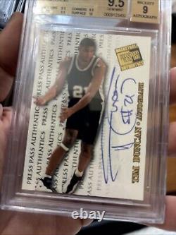 1997-98 Press Pass Double Threat TIM DUNCAN Rookie Autograph Auto BGS 9.5 true +