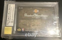 2007-08 UD Premier Attractions Jersey Auto KOBE BRYANT /50 BGS 8/10 Autograph