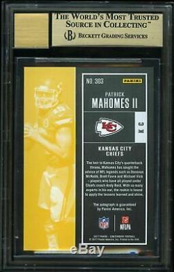 2017 Contenders Rookie Ticket Cracked Ice Auto Patrick Mahomes BGS 9.5 Pop 1/1