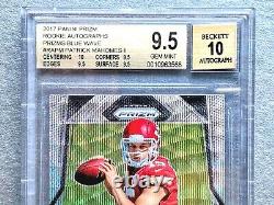 2017 PANINI Prizm Blue Wave Ref. Auto. PATRICK MAHOMES II RC BGS 9.5 with10 Center