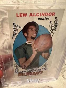 Lew Alcindor 1969 69 Topps Rookie Auto Autograph Signed BGS Kareem Abdul Jabbar